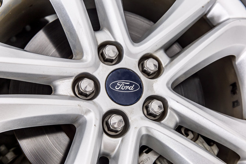 Used 2020 Ford Edge SEL FWD image 40