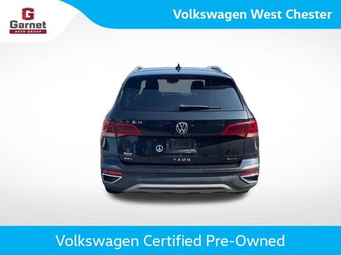 Used 2022 Volkswagen Taos SEL w/ Panoramic Sunroof Package AWD/4WD image 4