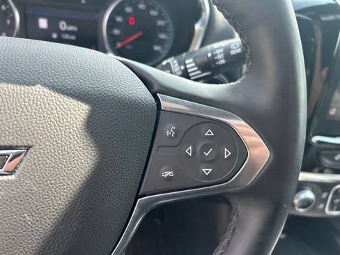 Used 2023 Chevrolet Traverse RS AWD/4WD image 13