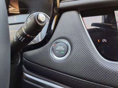 New 2026 Cadillac XT5 Luxury image 18