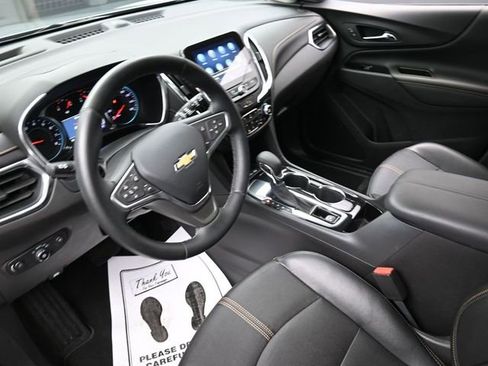 Used 2023 Chevrolet Equinox Premier image 18