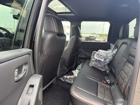 New 2026 Nissan Frontier PRO-4X w/ Pro Premium Package AWD/4WD image 31