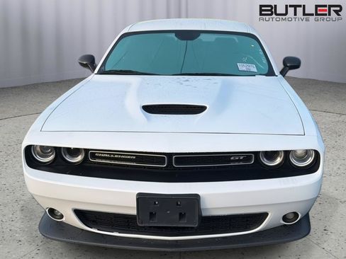 Used 2022 Dodge Challenger GT RWD image 3