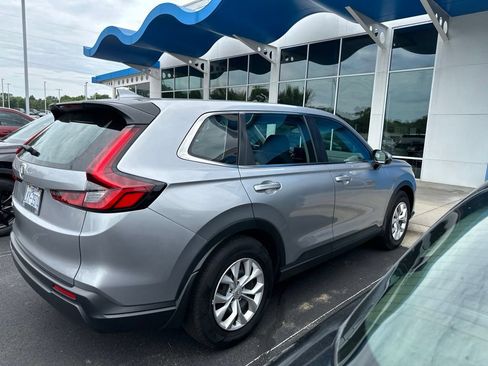 Used 2024 Honda CR-V LX image 6