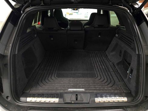 Used 2025 Land Rover Range Rover Sport SV Edition Two image 17