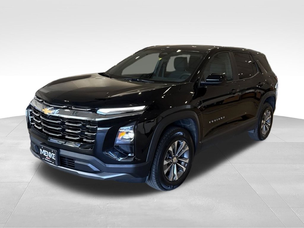 Used 2025 Chevrolet Equinox LT AWD/4WD image 3