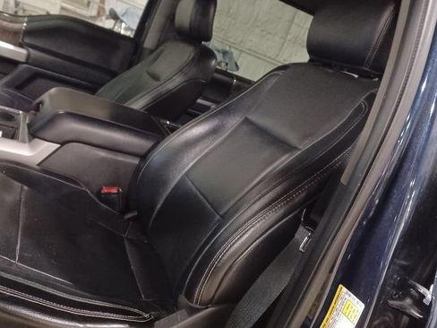 Used 2018 Ford F250 Lariat w/ Chrome Package image 6