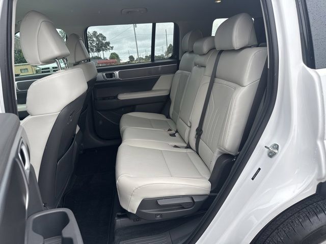 Used 2024 Hyundai Santa Fe SEL FWD image 29