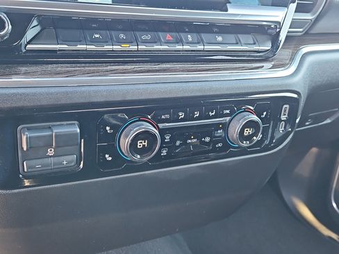 Used 2025 Chevrolet Silverado 1500 LT image 26