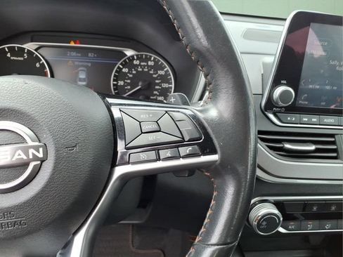 Used 2024 Nissan Altima 2.5 SR FWD image 20