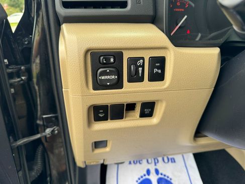 Used 2013 Toyota 4Runner SR5 RWD image 23