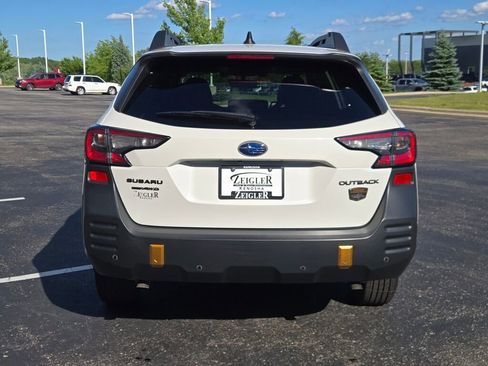 Used 2022 Subaru Outback Wilderness w/ Wilderness Package AWD/4WD image 13