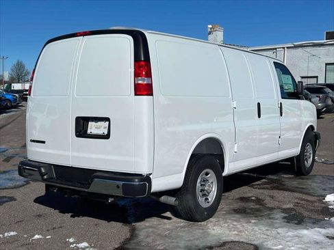 New 2025 Chevrolet Express 2500 RWD 2500 Regular Wheelbase WT w/ Chrome Appearance Package image 4