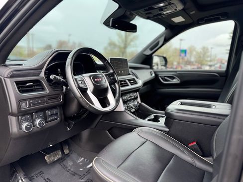 Used 2023 GMC Yukon XL SLT w/ Max Trailering Package AWD/4WD image 15