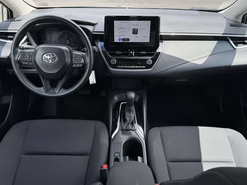 Used 2026 Toyota Corolla LE FWD image 2