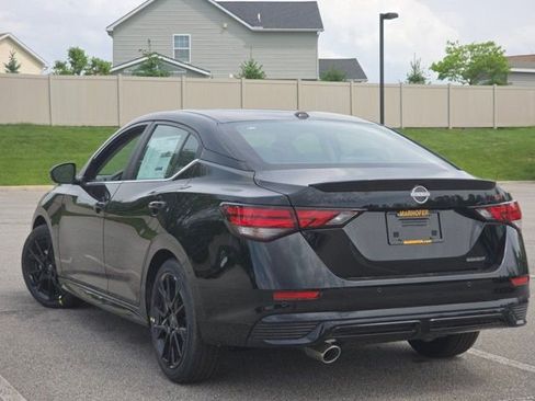 New 2025 Nissan Sentra SR w/ Midnight Edition image 24