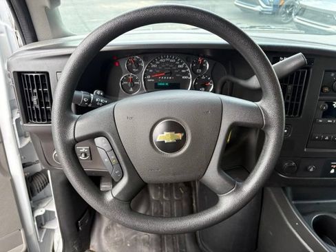 Used 2025 Chevrolet Express 2500 w/ Driver Convenience Package RWD image 33