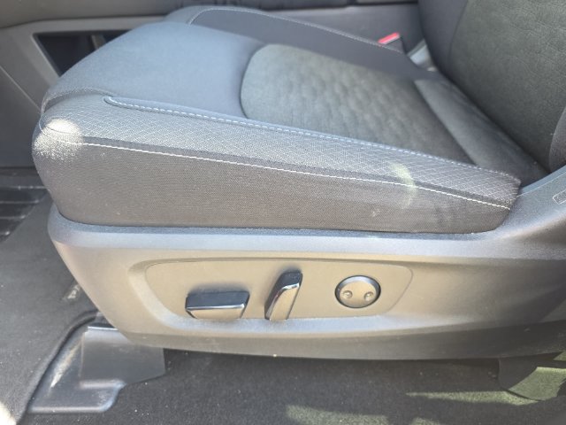Used 2024 Nissan Pathfinder SV FWD image 29