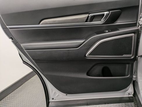 Used 2024 Kia Telluride EX X-Line image 21