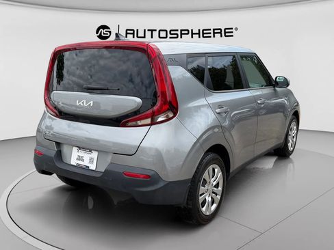 Used 2022 Kia Soul LX FWD image 10