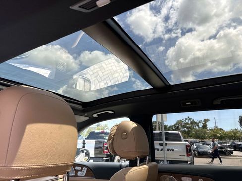 New 2026 Mercedes-Benz GLS 580 4MATIC image 16