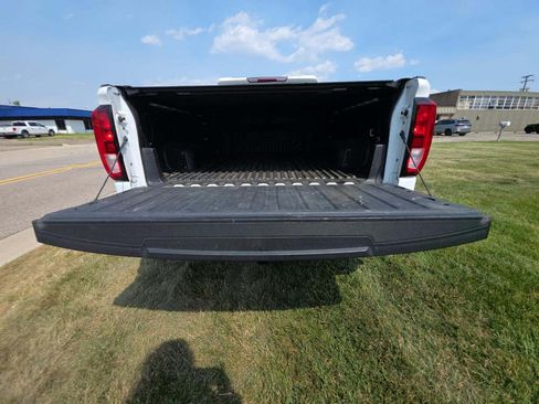 Used 2019 GMC Sierra 1500 Elevation w/ Elevation Value Package AWD/4WD image 11