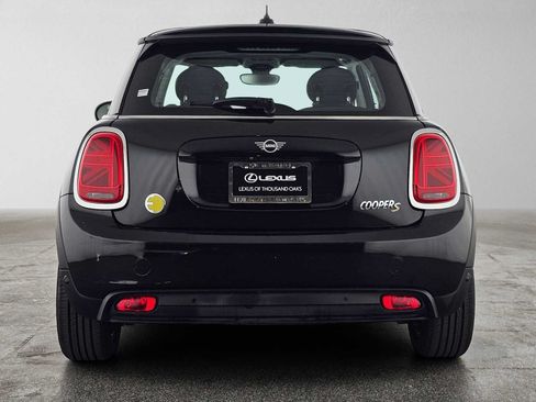 Used 2024 MINI Cooper SE FWD image 4
