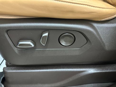 Certified 2023 Cadillac Escalade Sport AWD/4WD image 37