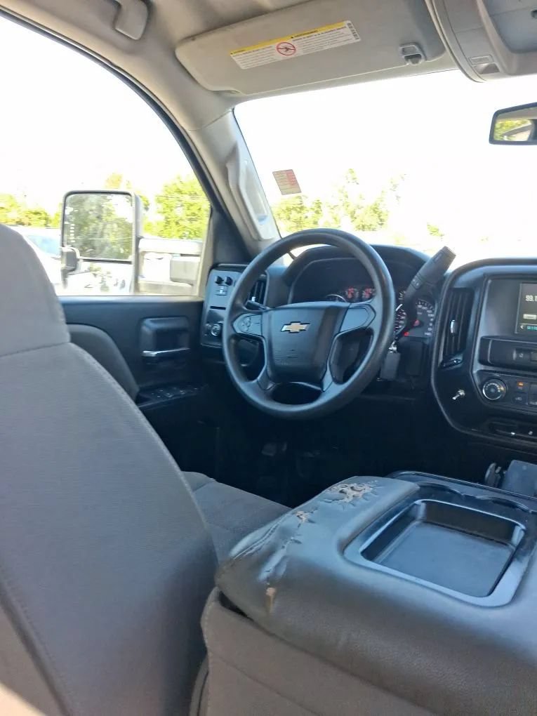 Used 2019 Chevrolet Silverado 2500 W/T AWD/4WD image 38