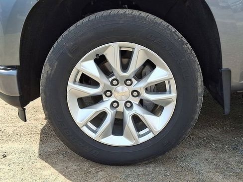 Used 2020 Chevrolet Silverado 1500 Custom w/ Custom Value Package image 35