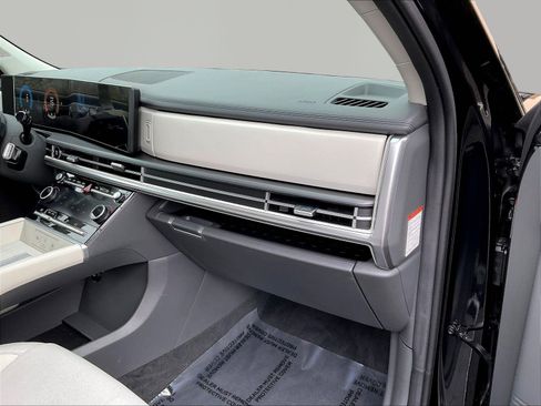 Certified 2026 Hyundai Santa Fe SE AWD/4WD image 25