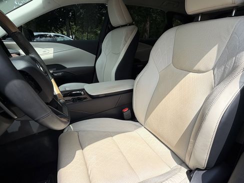 Used 2023 Lexus RX 350 FWD w/ Cold Area Package image 17