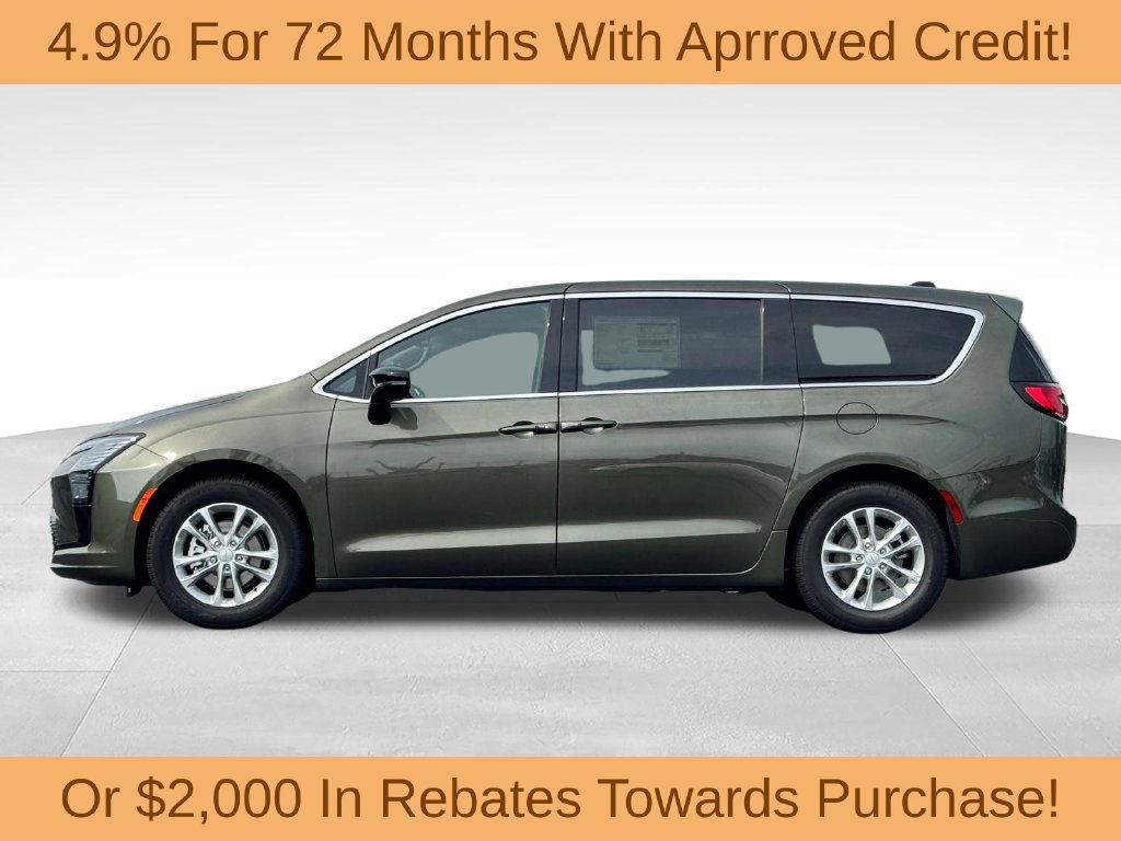 New 2027 Chrysler Pacifica Select FWD image 4