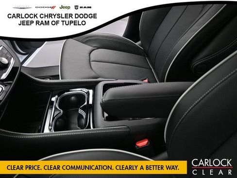 New 2026 Chrysler Pacifica Limited w/ Uconnect Theater Family Group image 20