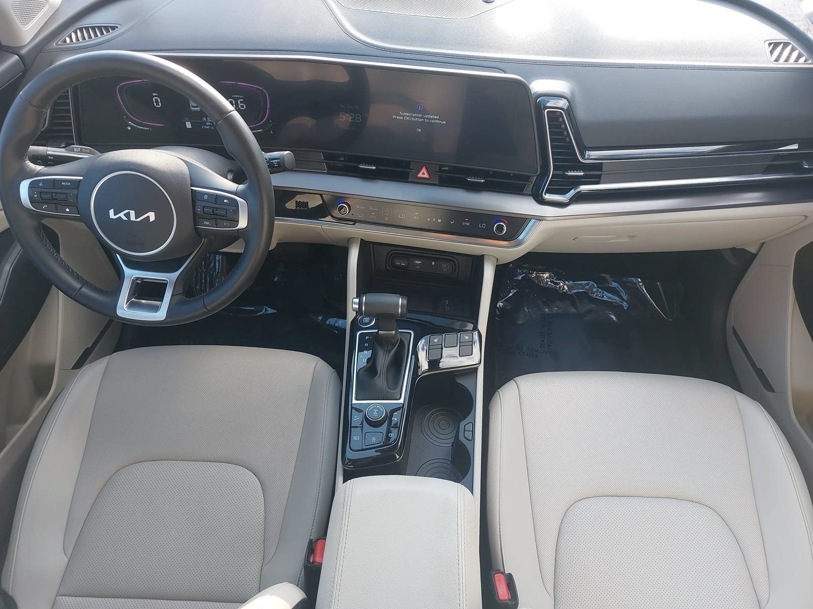 Used 2024 Kia Sportage EX AWD/4WD image 9