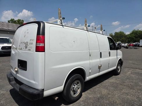 Used 2016 Chevrolet Express 2500 RWD image 7