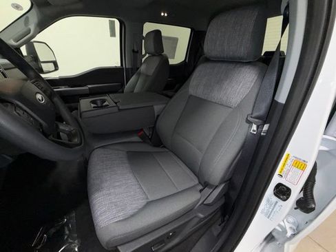 New 2026 Ford F350 XLT w/ XLT Premium Package AWD/4WD image 13