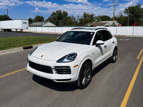 Used 2021 Porsche Cayenne E-Hybrid AWD/4WD image 1