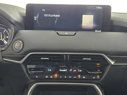 Used 2025 MAZDA CX-90 Plug-In Hybrid w/ Preferred AWD/4WD image 29