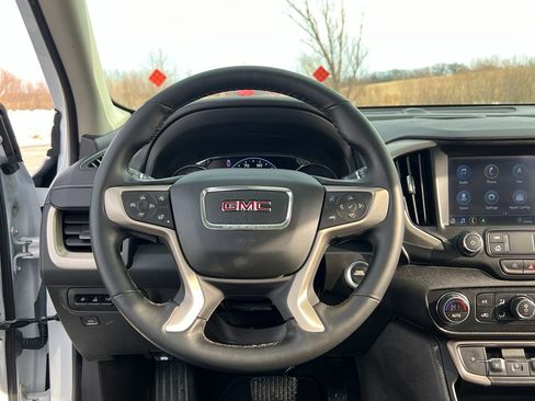 Used 2023 GMC Terrain Denali image 31