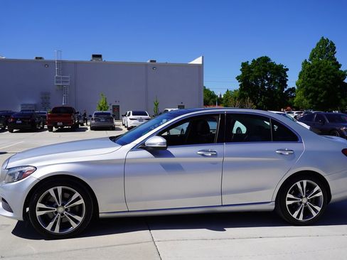 Used 2015 Mercedes-Benz C 300 Sedan image 3