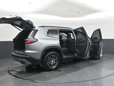 Used 2025 GMC Acadia Elevation FWD image 50