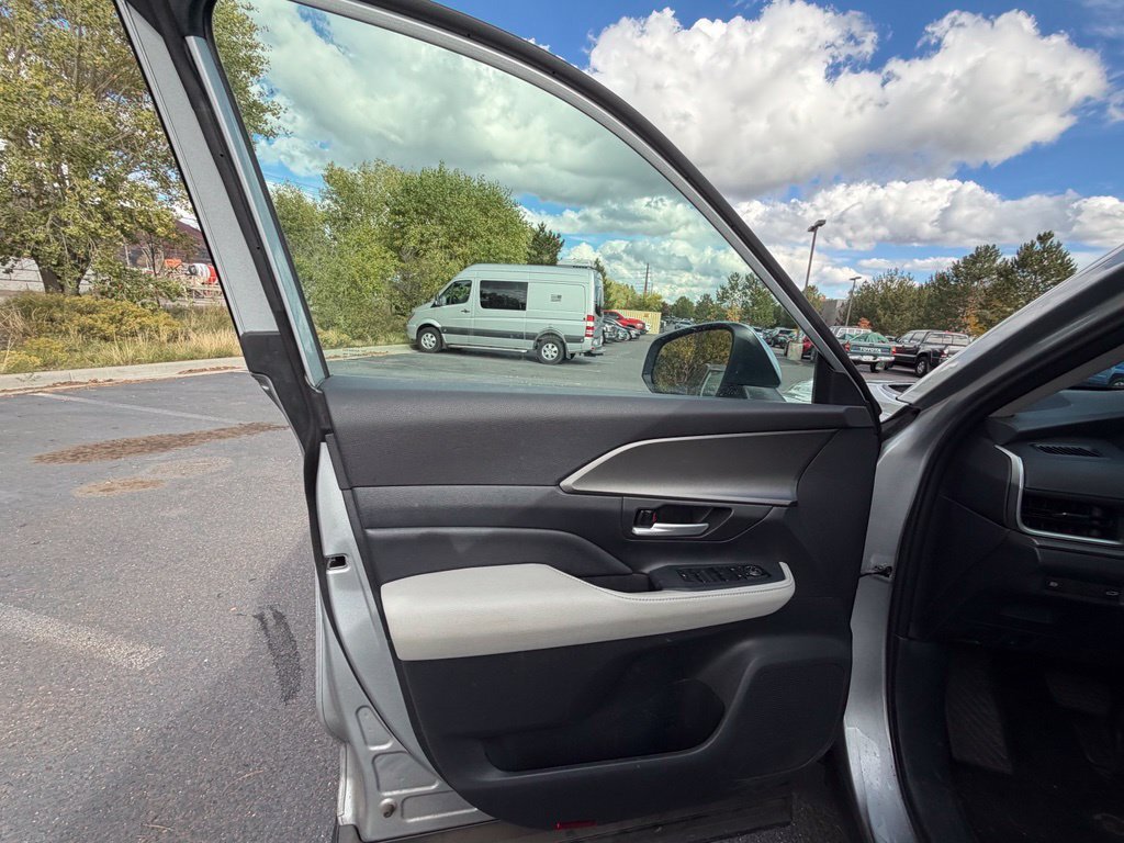 Used 2025 Toyota Grand Highlander AWD image 21