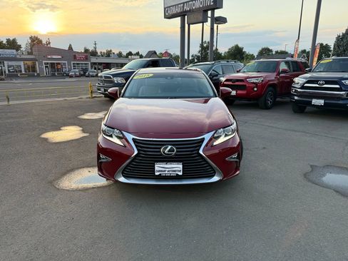 Used 2018 Lexus ES 350 w/ Premier Package image 4
