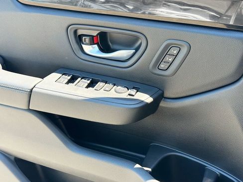 Used 2025 Honda Pilot EX-L image 22
