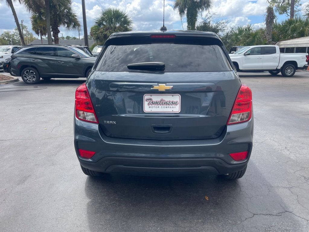 Used 2021 Chevrolet Trax LS w/ Tint and Cruise Package FWD image 4