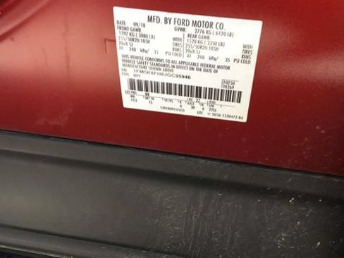 Used 2018 Ford Explorer Limited AWD/4WD image 2
