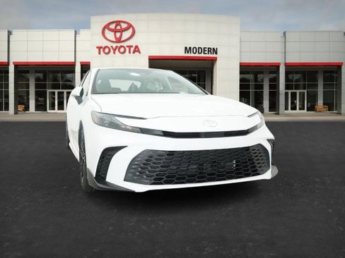 New 2026 Toyota Camry SE image 32