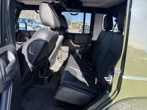 Used 2016 Jeep Wrangler Unlimited Sahara image 11
