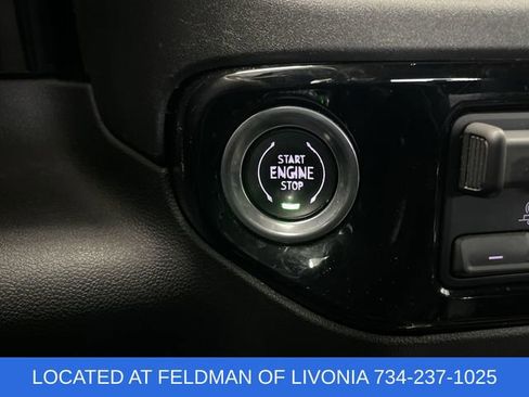 Used 2023 Chevrolet Silverado 1500 LT image 16